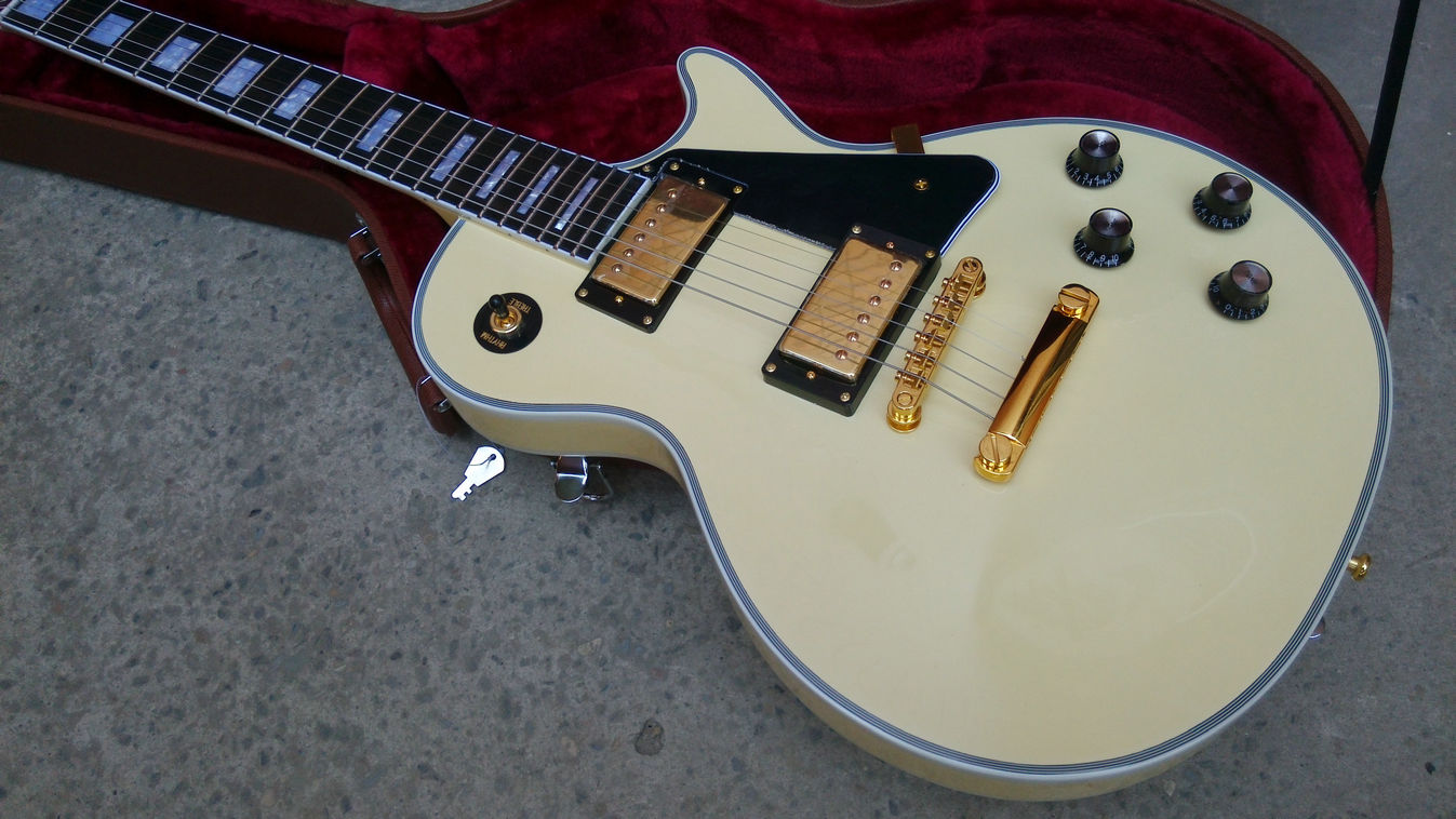 Gibson Les Paul Custom Shop Cream White Chinese Replica